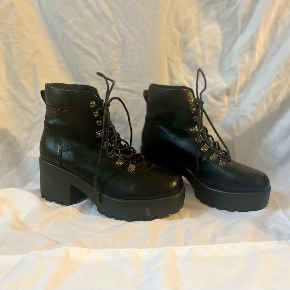Nasty Gal Black Chunky Lace Up Platform Boots Size 7